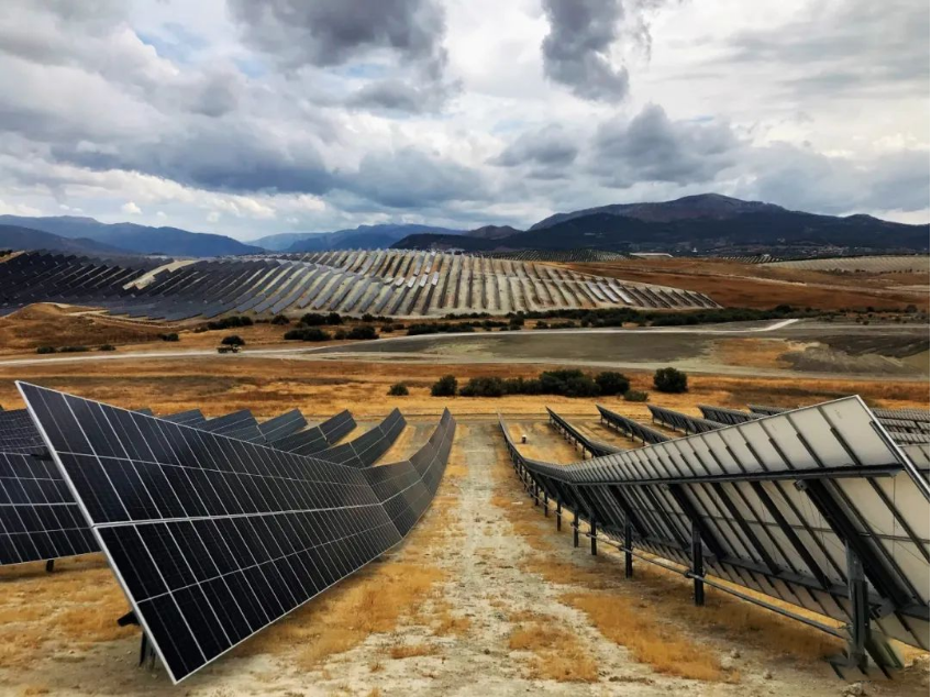 Commerciële fotovoltaïsche zonne-energie blijft zich ontwikkelen in Spanje en Duitsland